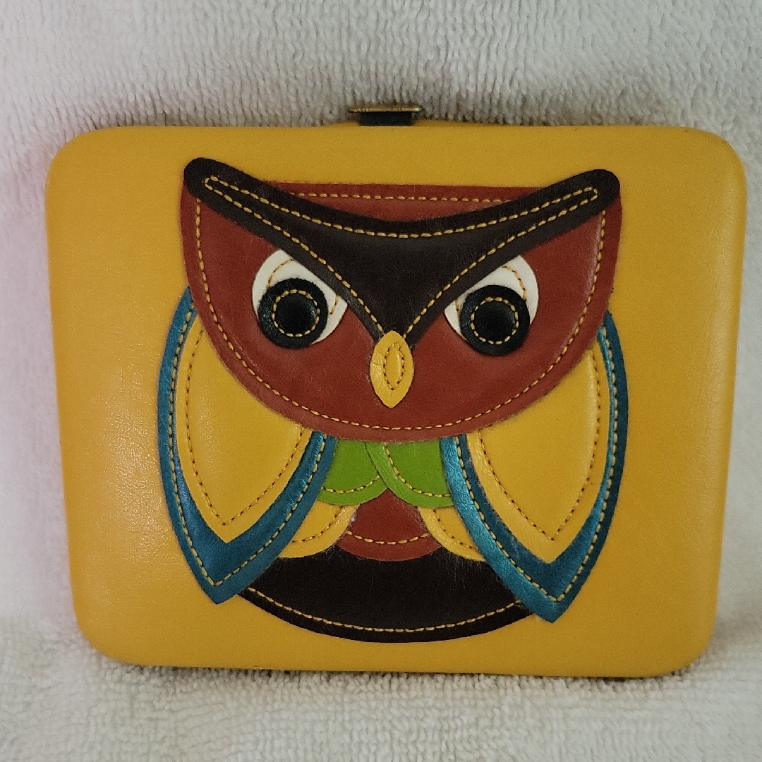 Vintage Faux Leather Goldyellow Owl Clutch Wallet. Gently Used Clasp Works Well.
